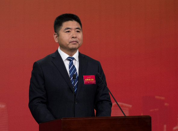 青岛市自然资源和规划局局长姜德志向全体市民代表作述职报告