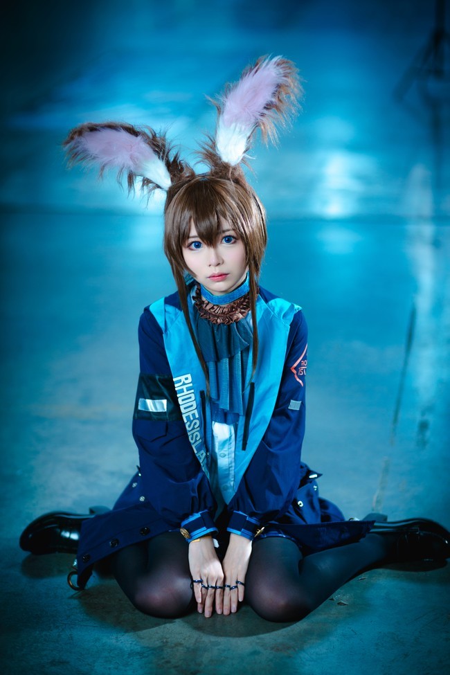 阿米娅cos这头驴好可爱害羞想抱抱