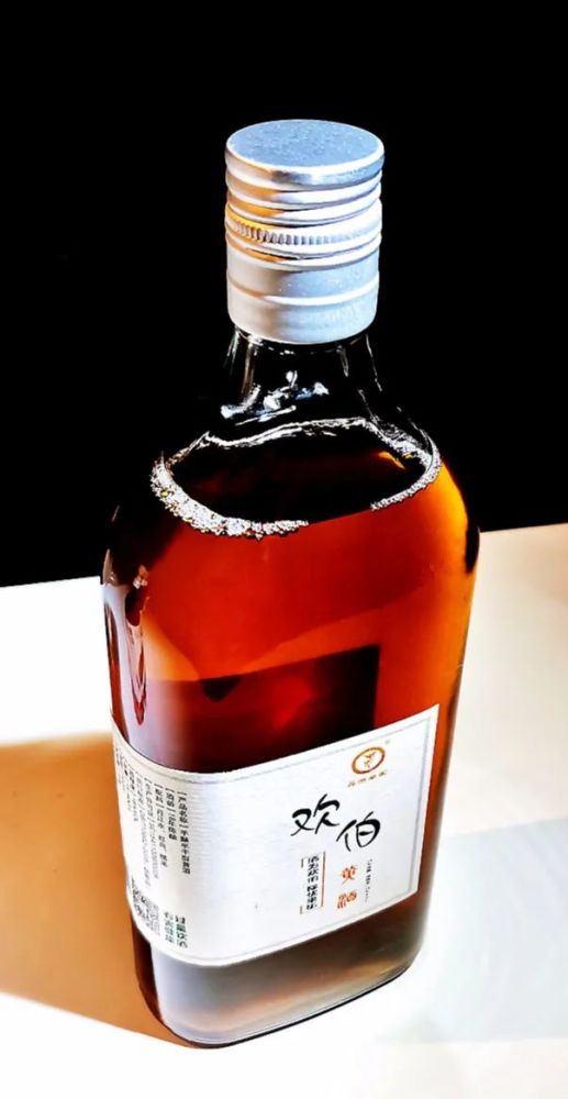 无不对其挥洒墨汁,历来也被赋予了无数的美称,除以上以外,还有金波
