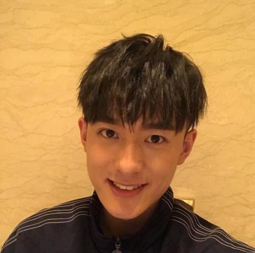 如果声音不记得被删片段男主倒立吻章若楠学陈乔恩王凯