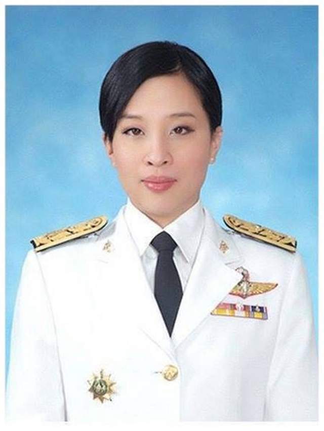 泰國的長公主是海軍上將軍銜,喜歡跑全馬,皇家衛隊要陪她跑