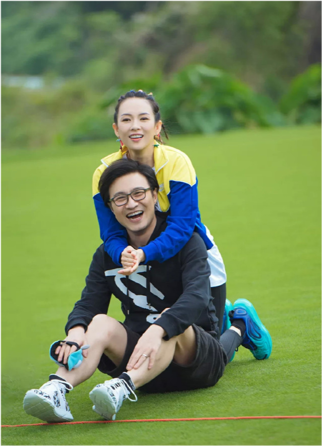 汪峰在和章子怡结婚之前 已经有过两段婚姻了 许多人都称汪峰为负心汉 腾讯新闻