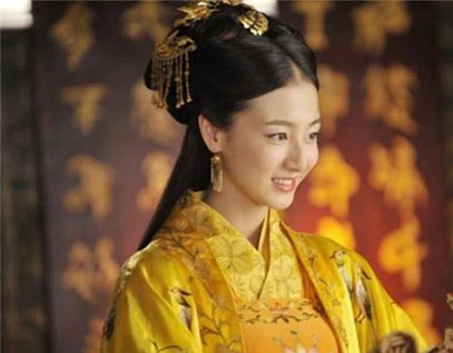 朱元璋临终下令所有妃子陪葬3岁女儿悄悄说9字母亲躲过一劫