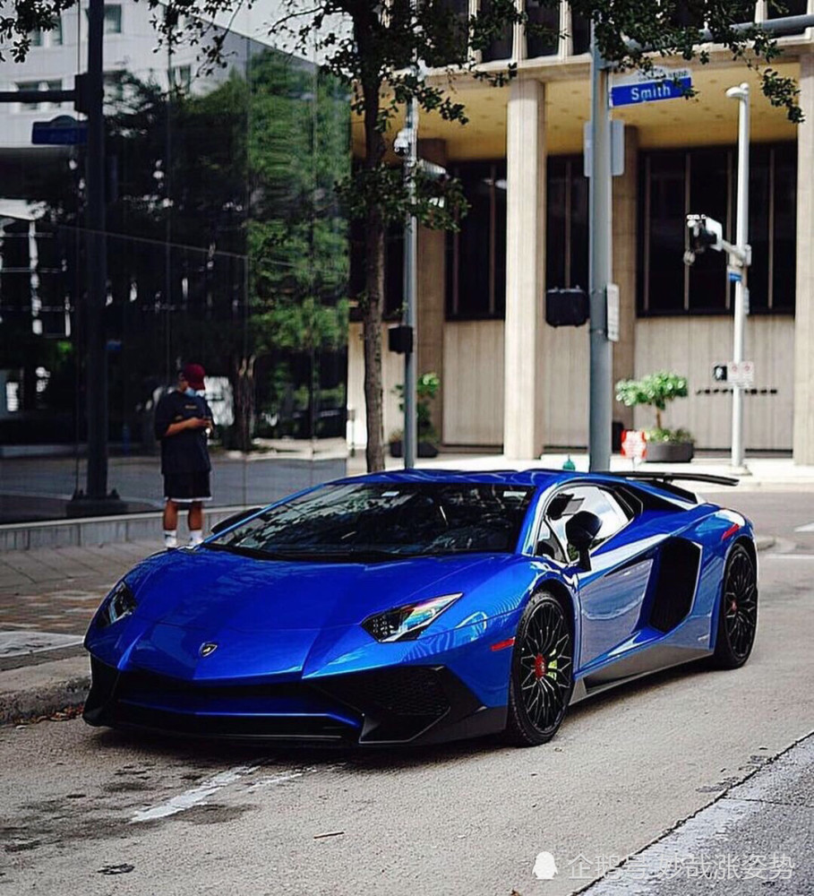 蘭博基尼lamborghini aventador sv