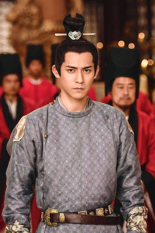 解决了牛李党争,唐文宗非常高兴,可是大臣们的问题解