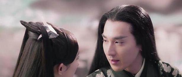 原本是和夜华二叔桑籍有婚约