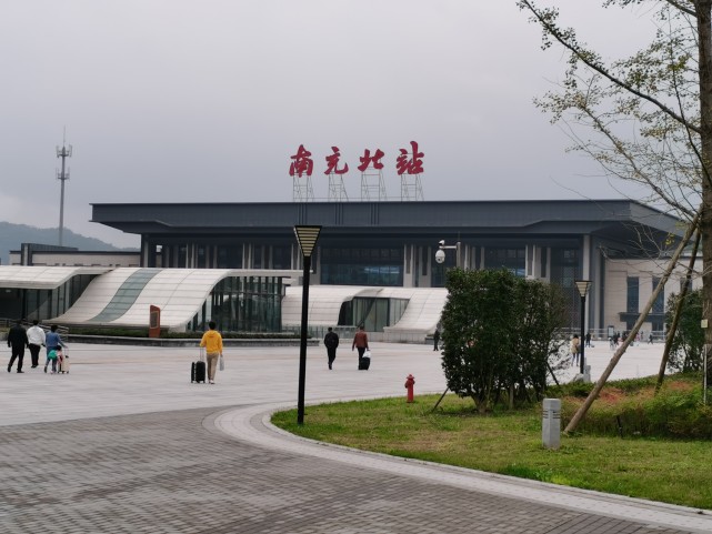 四川南充有多少人口_四川南充有独角仙吗(3)
