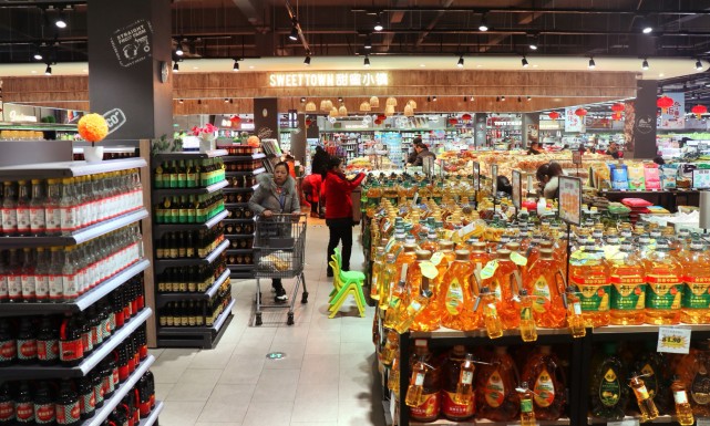 天恒超市肉蛋菜奶货足价稳