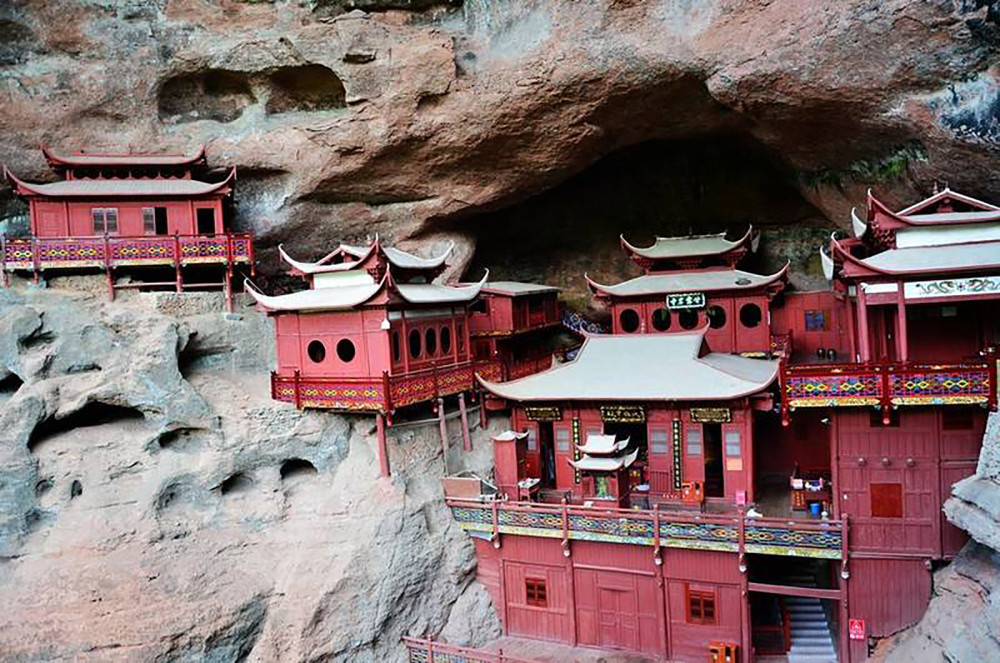 福建泰宁大金湖甘露寺景观.