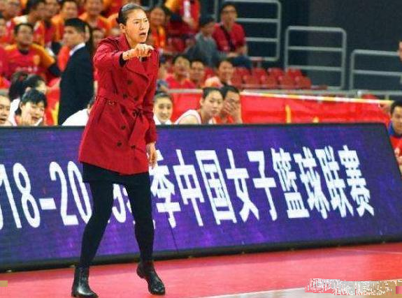 教练 中国篮坛冠军主帅出山执教|展淑萍|wcba|八一女篮|新疆队|新疆