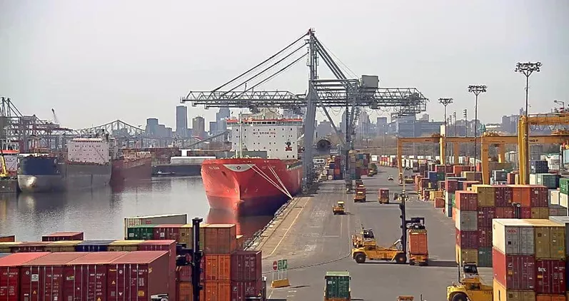 设备短缺致港口拥堵美国港口延误加重调整oog存储费率