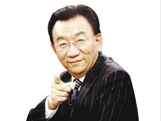 霸占弟弟遗产排挤郭德纲73岁的侯耀华如今善恶有报