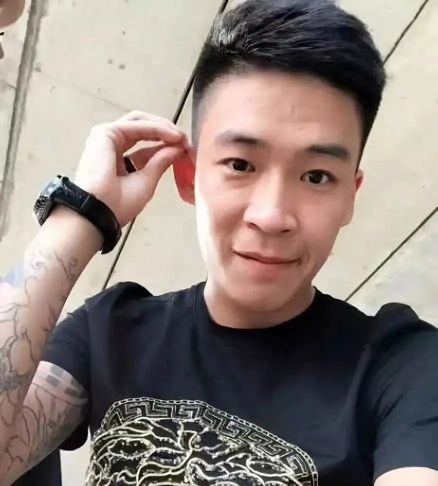 盘点落井下石的4大快手网红:2个坑师父,1个坑女友,1个坑父母_腾讯新闻