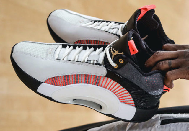 the titan x aj35本周亮相 质感黑白红鞋身十分简约