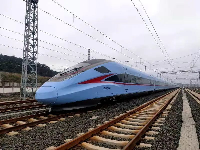 时速250kmh贵州籍复兴号首秀