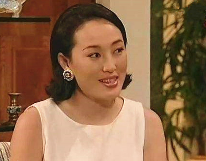 白玉川塔琳托娅息影21年罕露面50岁气质仍出众已离婚多年