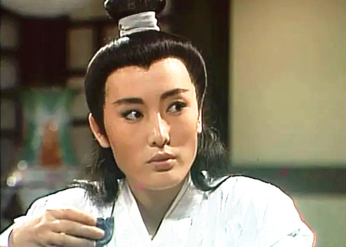 白玉川塔琳托娅息影21年罕露面50岁气质仍出众已离婚多年