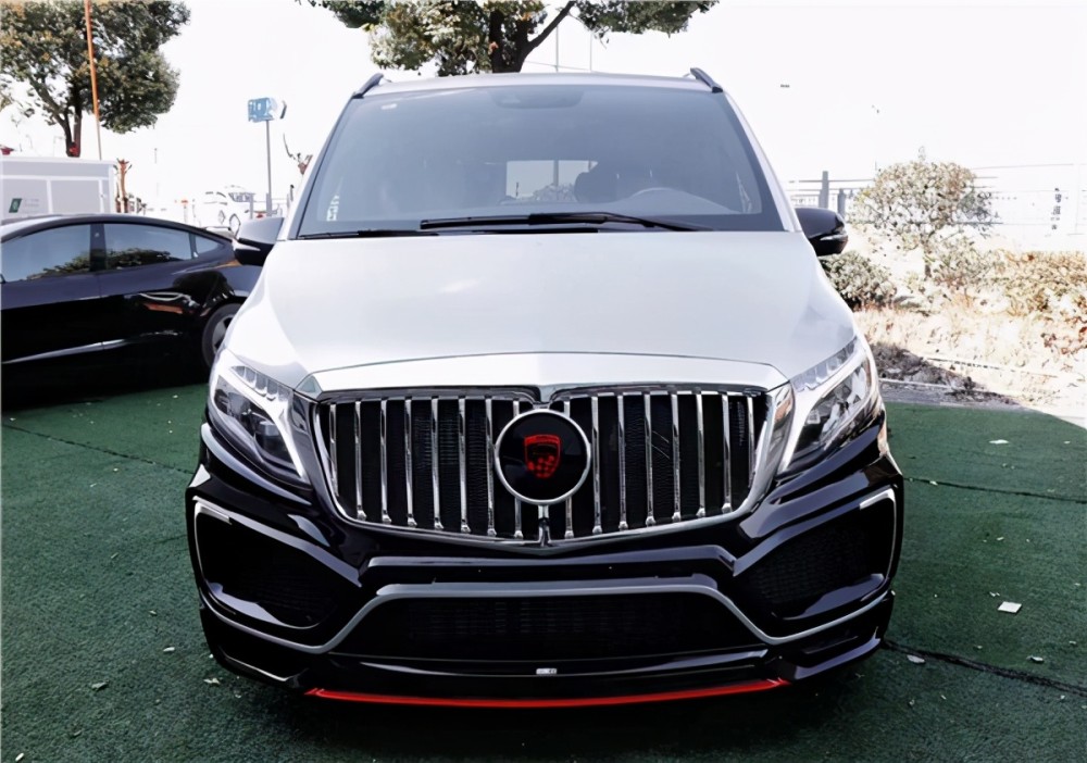 德国进口lumma全新奔驰v级豪华商务车,性能升级跑得最快的mpv