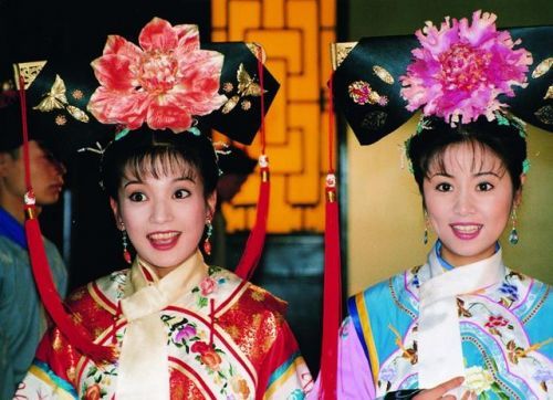 还珠格格又要翻拍了看到两位女主阵容时这次不会再毁经典了