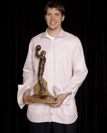 "神射手"迈克-米勒,17个赛季效力7支球队,一共赚到多少薪金?