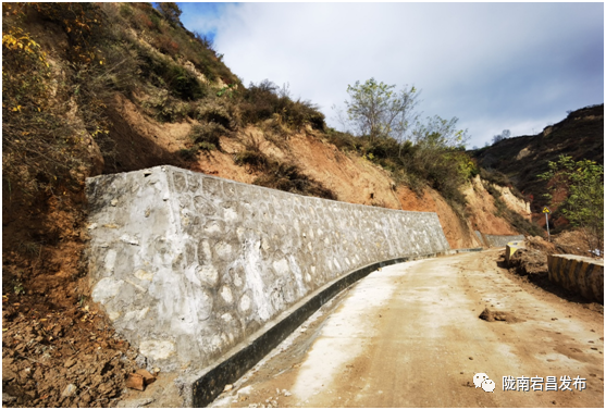 宕昌跑出公路災後重建加速度