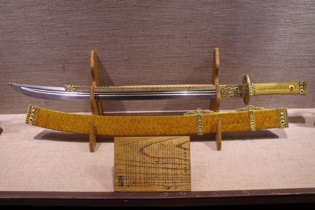 清朝三大帝王刀:康熙的凶悍,乾隆的土豪,那雍正的是啥样?