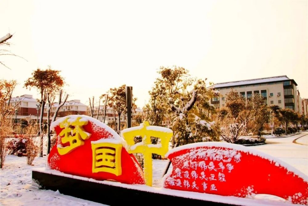 泗县夏邱中心学校举行法律进校园暨交通安全知识报告会增强学生法制意识 腾讯新闻