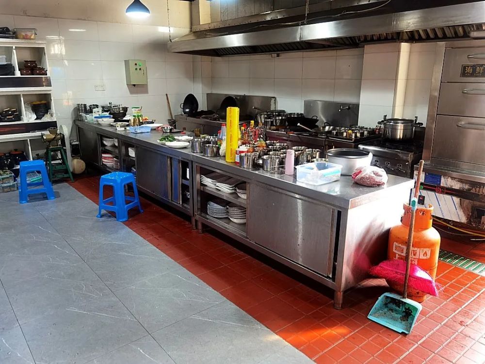 突击检查奉贤这两家火锅店的后厨曝光