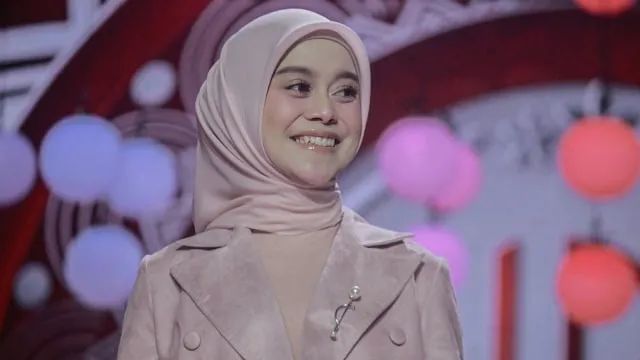 印尼国宝级女歌手lata图片