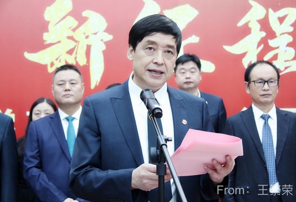 国际医学实际控制人刘建申,西安国际医学股份有限公司董事长史今,党委