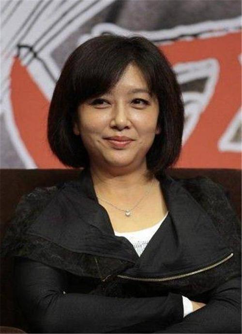 江珊到底有多大魅力与高曙光闪婚闪离40岁拿下小9岁靳东