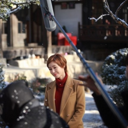 金叹妈妈金成铃逆龄生长承认维持美貌要靠花钱出演综艺帅气爆发