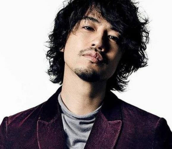 日本人心中最帅的中年男星 负面新闻频传的他 依然挤进前十名 腾讯新闻