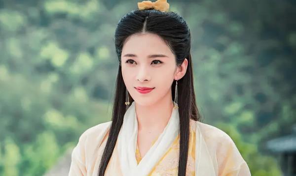 还说张无忌不是渣男 黄衫女解围飘然走后 你看他是什么心情 殷离 张无忌 黄衫女子 金庸武侠小说 倚天屠龙记 周芷若