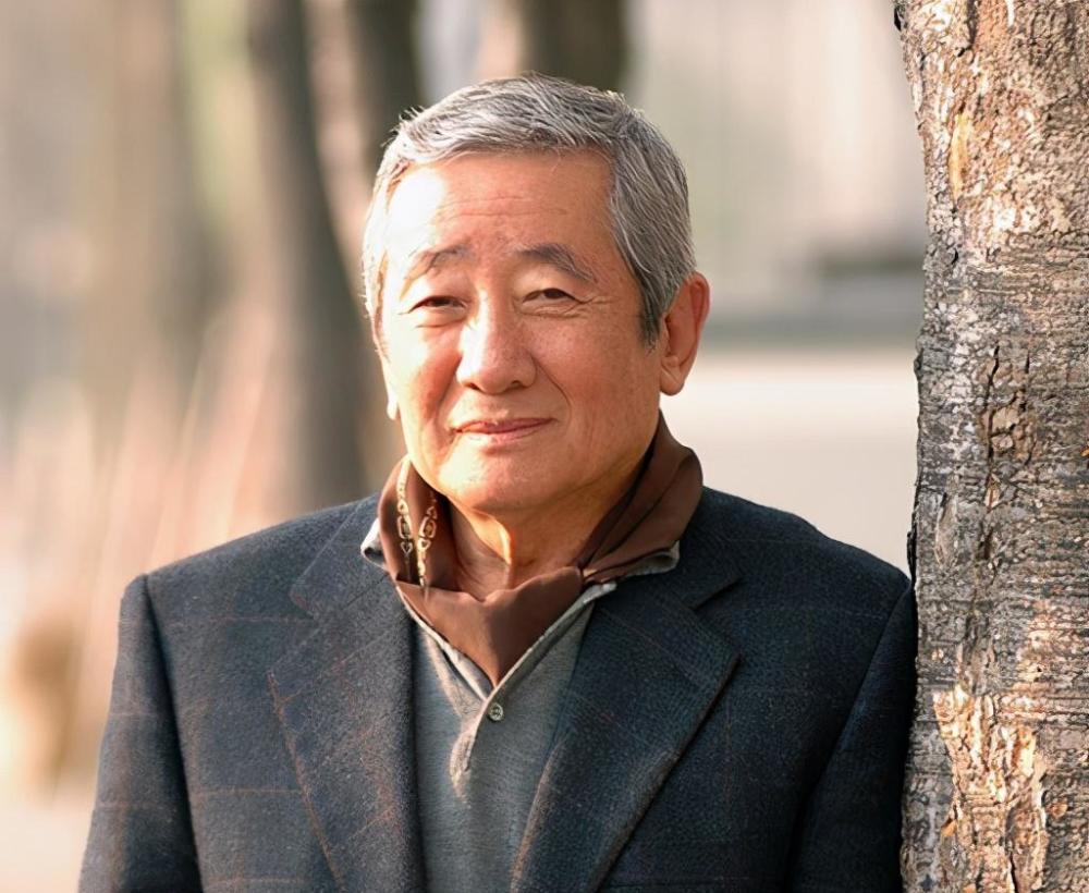 83岁韩国老戏骨去世入行61年备受爱戴曾经历白发人送黑发人之痛