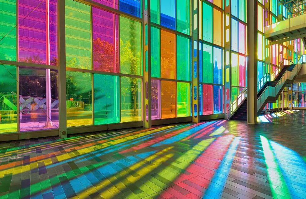 这个玻璃超级炫酷居然还会变色