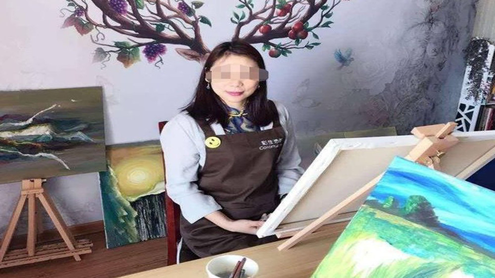 劳荣枝案将开庭:生活照曝光,男友称其会弹琴有品味