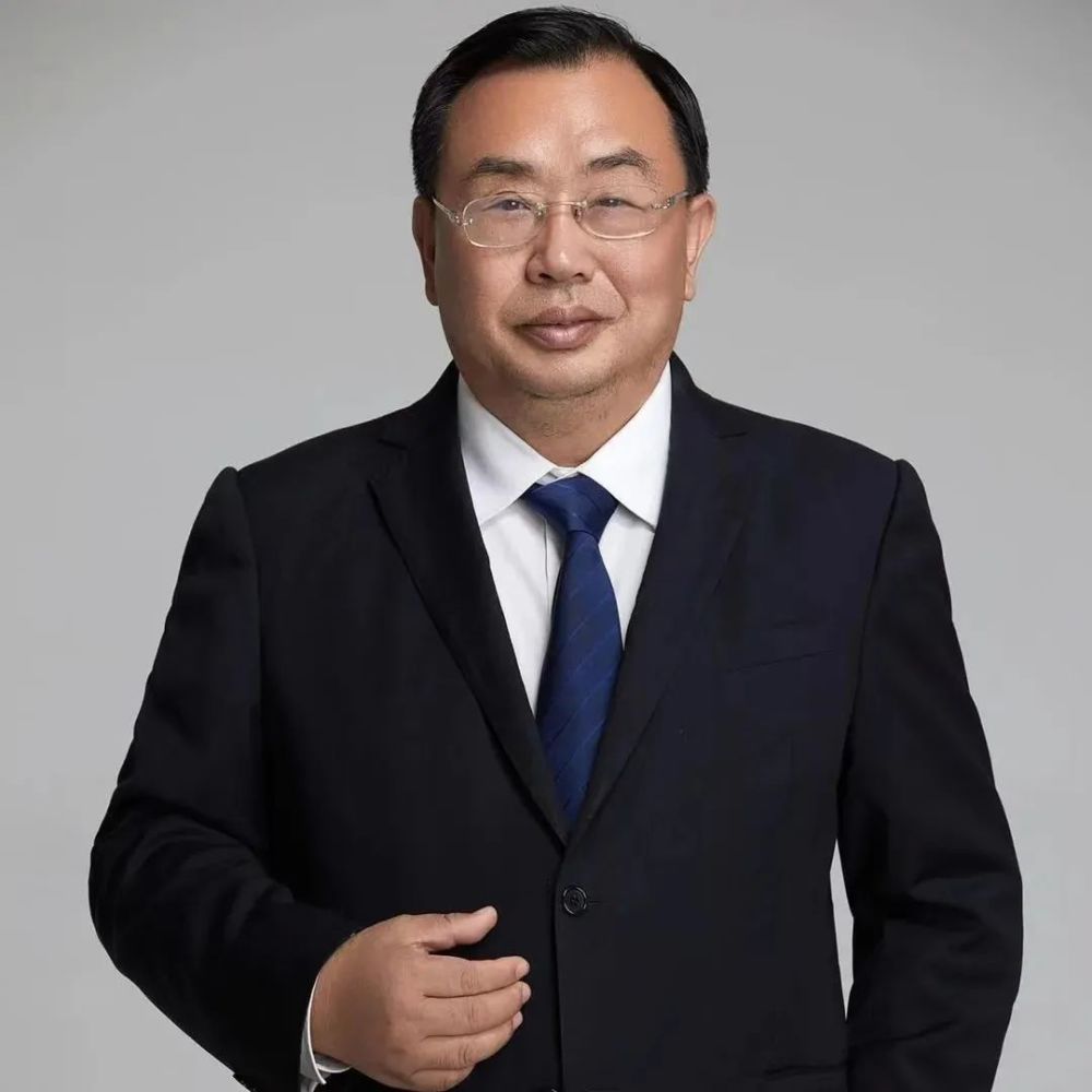 刘文良《郑州日报》 地产部主编希望通过我们对理想生活的研究和发现