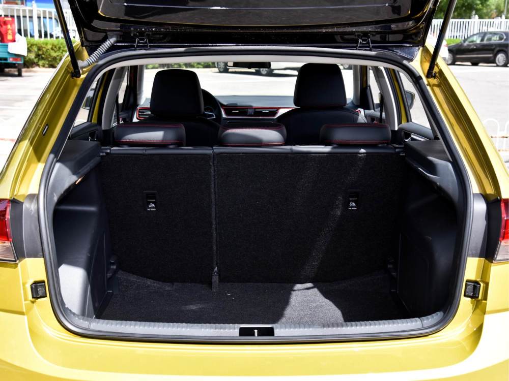 "昕"动的感觉 小哥带你看斯柯达昕动