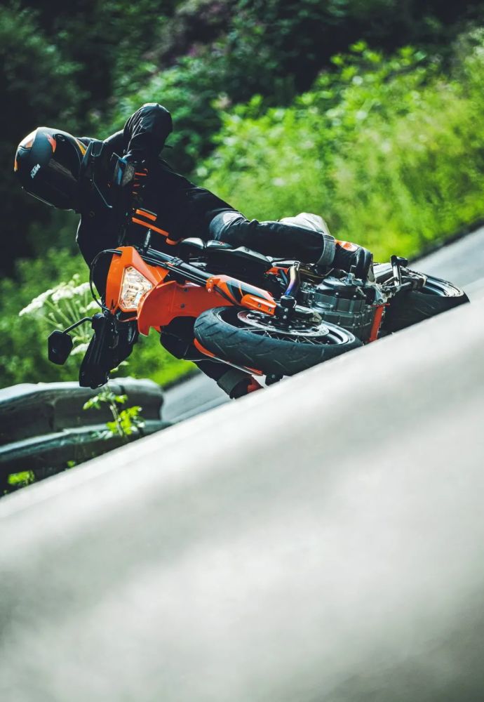 壁紙2021ktm690smcr公路越野車動感圖集