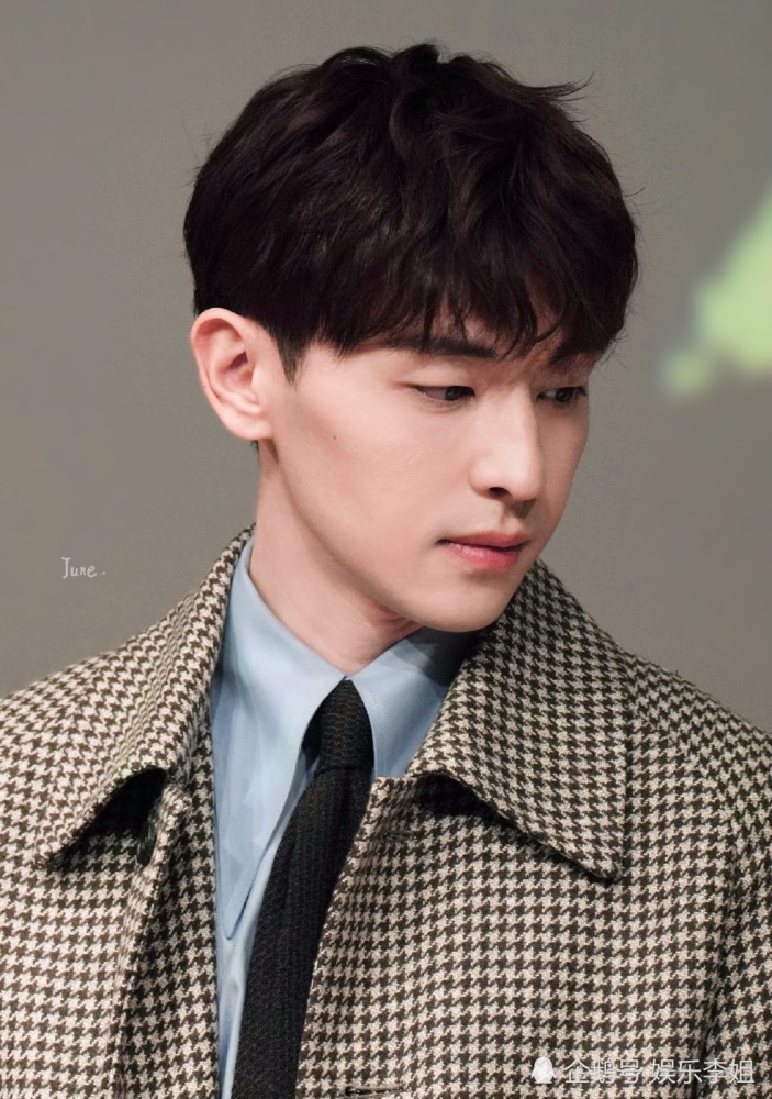 冬日焰火将要开拍邓伦首次搭档袁冰妍演绎都市恋情