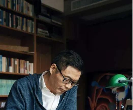 麦家人生海海人生如海浮起浮沉只要原谅自己便还能回头