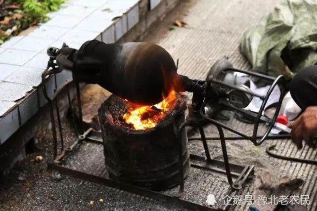 30年前的農村冬日裡最讓人懷念的場景之一傳統爆米花