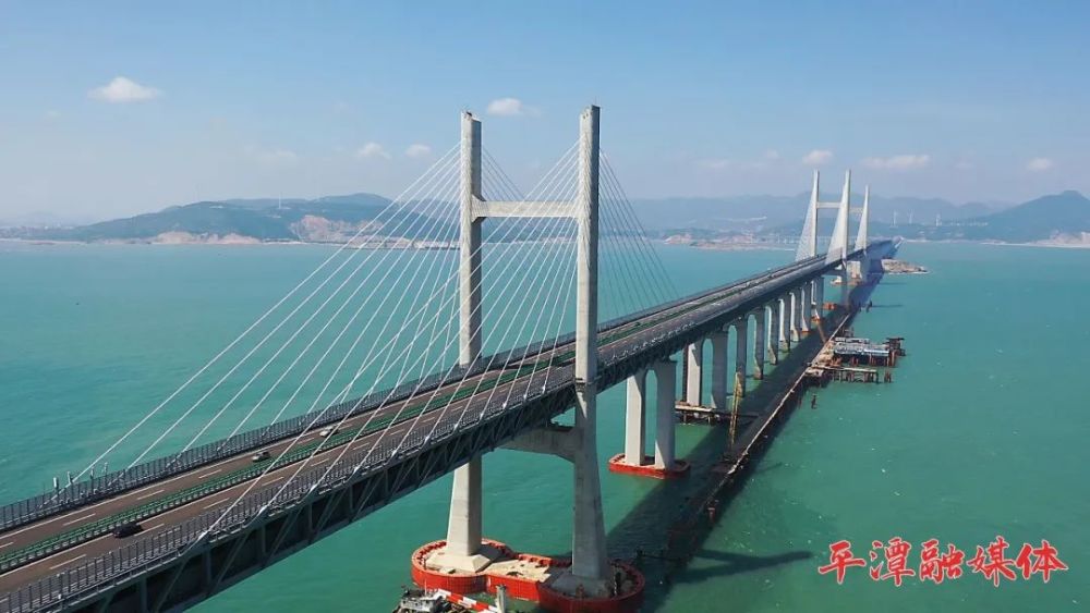 福平铁路正式开通运营平潭从此迈入高铁时代