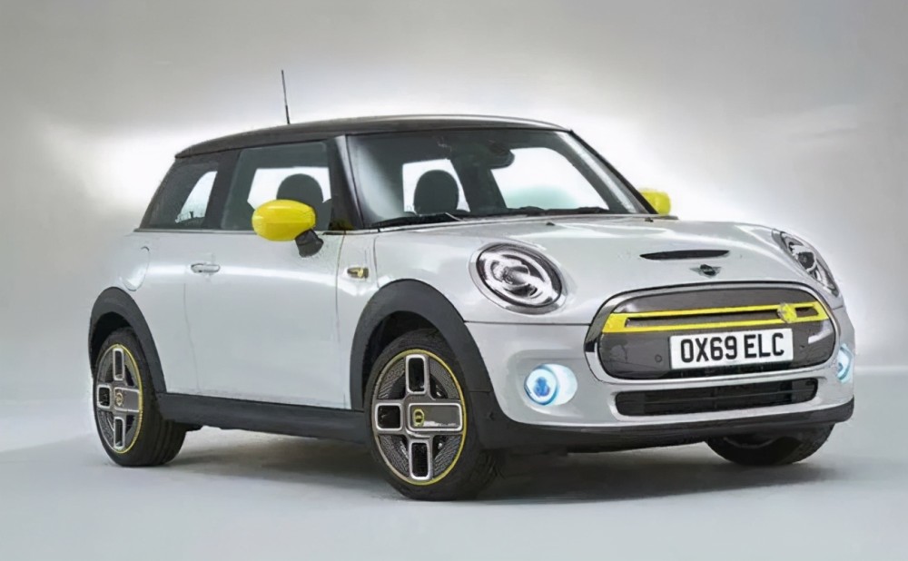 国产纯电mini如果挂哈弗的logo你还愿意买吗