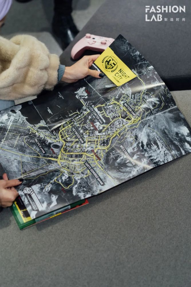 赛博朋克77刷屏后 我入坑了游戏机 腾讯新闻