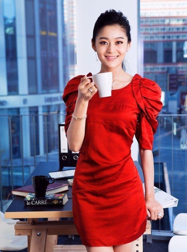 她一年无戏可拍,打遍所有导演电话都遭拒,仅于正说了5个字