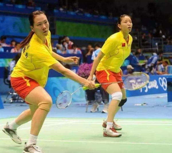 羽毛球世界冠军张洁雯,退役后嫁给了马来西亚人,婚后生活很幸福