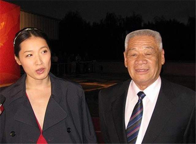 中国蛙王穆祥雄水下蛙泳创下佳绩逼得国际泳联改规则