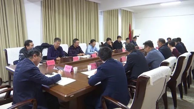 胡志勇代表市四大班子对省疏勒河流域水资源局长期以来对玉门经济社会